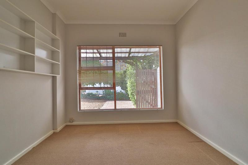 To Let 2 Bedroom Property for Rent in Durbanville Western Cape